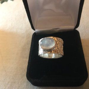 sterling silver (92.5) moonstone ring